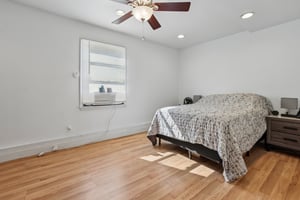 Garibaldi Ave-S1308-031.jpg