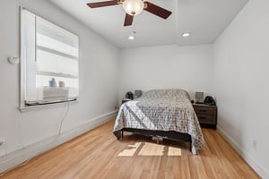Garibaldi Ave-S1308-032.jpg