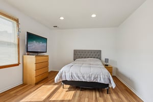 Garibaldi Ave-S1308-038.jpg