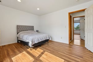 Garibaldi Ave-S1308-039.jpg