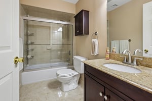 Garibaldi Ave-S1308-042.jpg