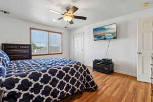 Garibaldi Ave-S1308-046.jpg