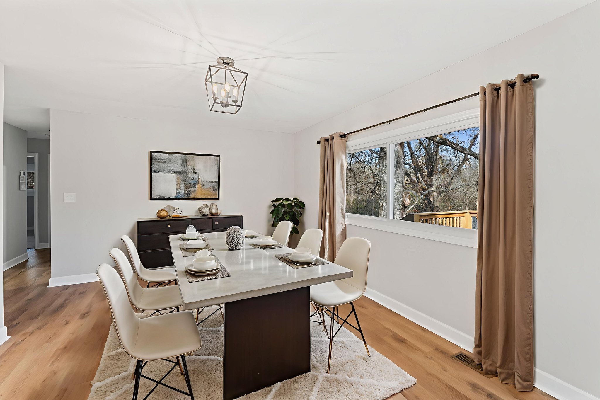 EID00271_print virtually staged.jpeg