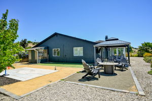 Photo 44