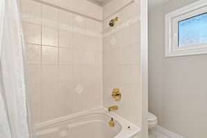 Photo 46