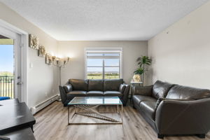 274 McConachie Dr-QuikSell-12