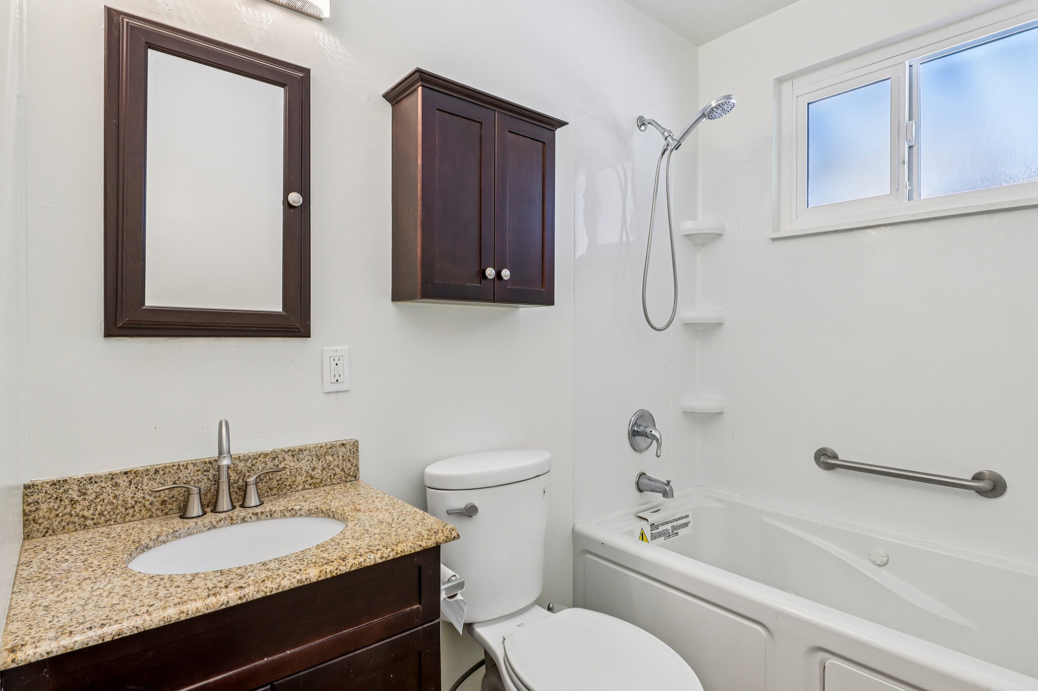 W 12th St-S2703-027.jpg