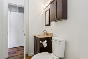 W 12th St-S2703-028.jpg