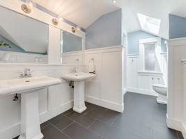 Primary Suite Bathroom