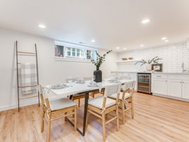 Wet Bar/Dining Area