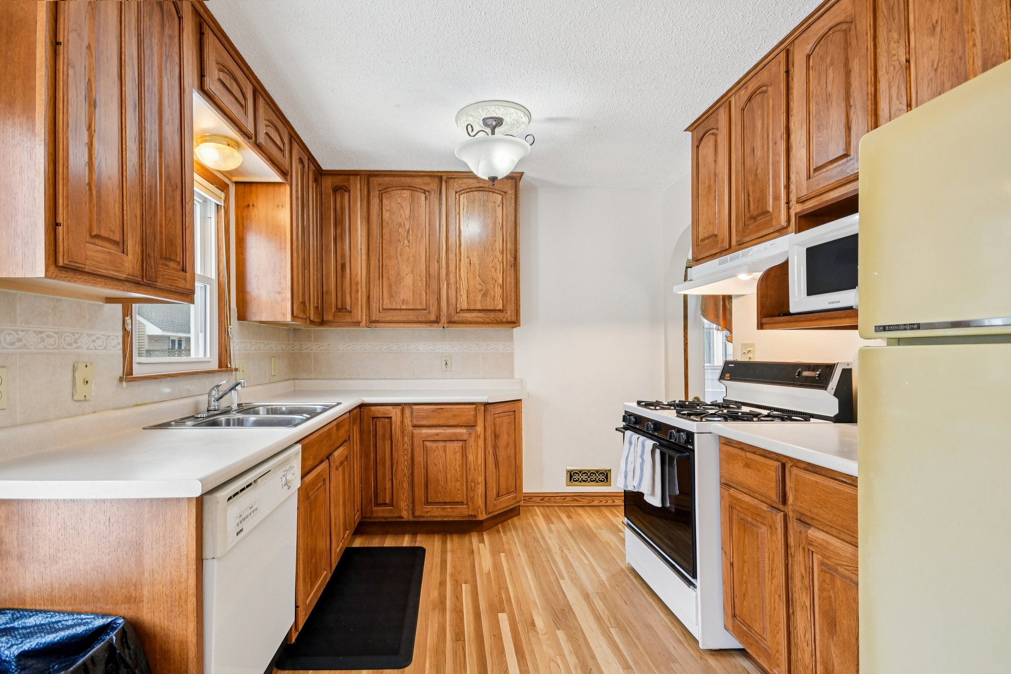 Brunswick Ave-S1202-016.jpg