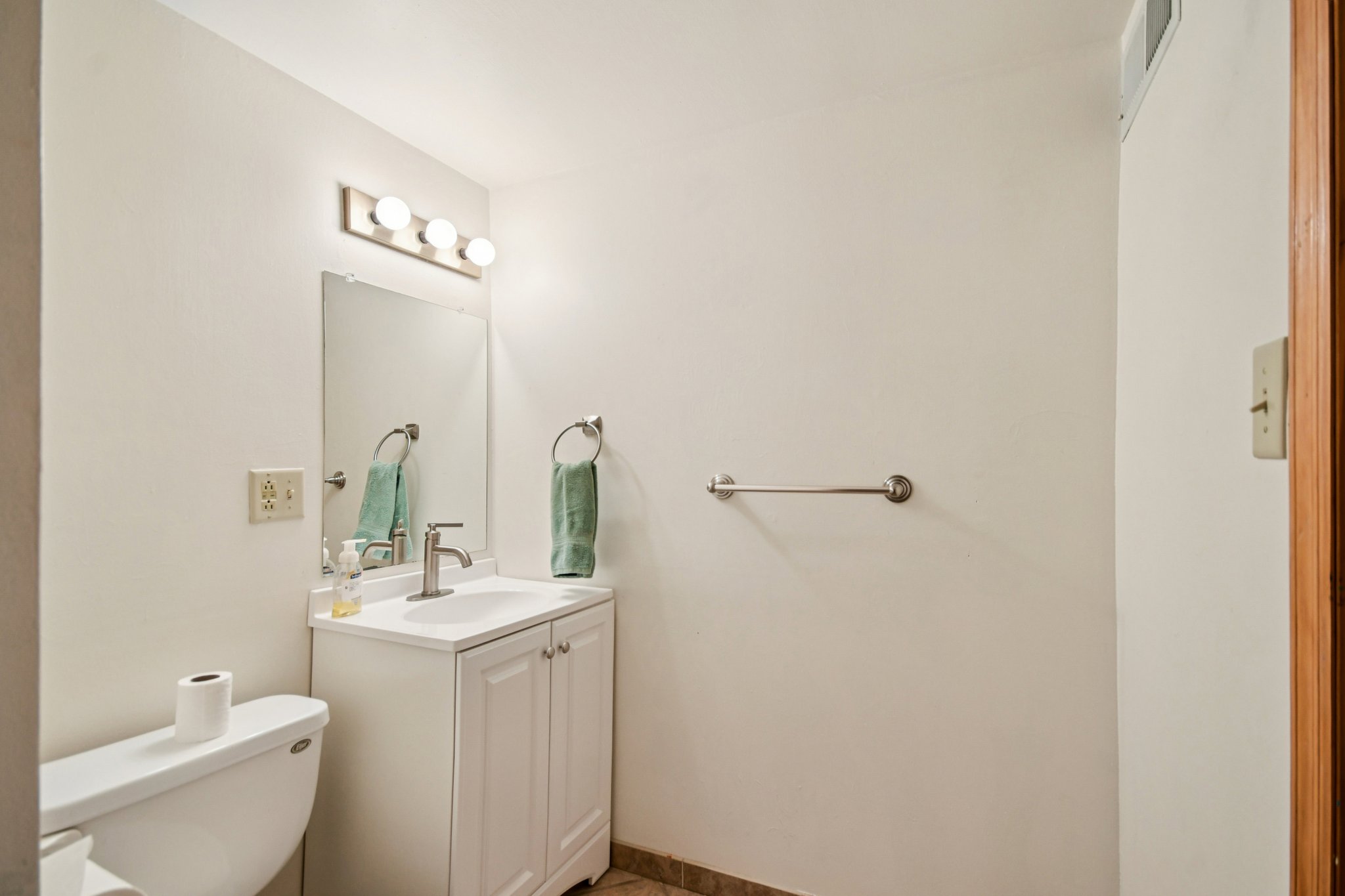 Brunswick Ave-S1202-030.jpg