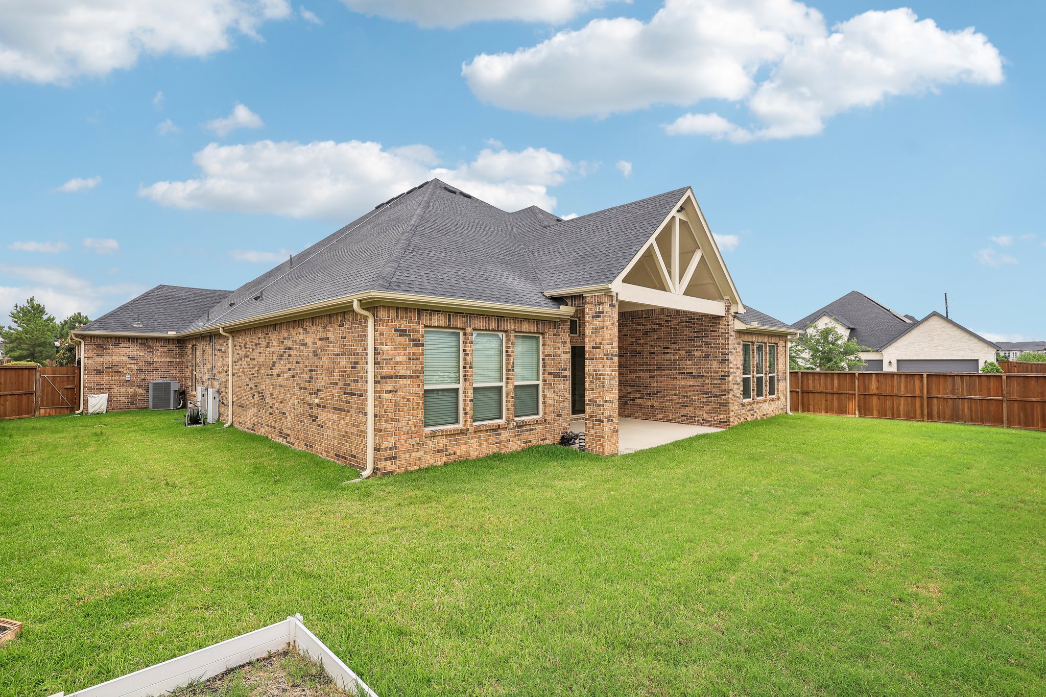 Haywood Ln-1805-034.jpg