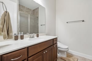 Haywood Ln-1805-031.jpg