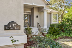 Front Entry Detail