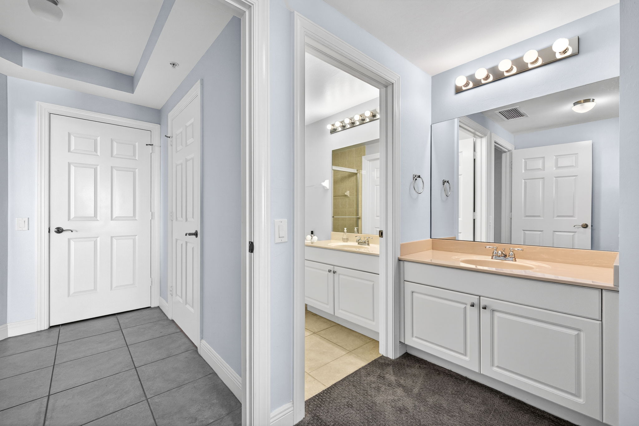 Guest Bathroom 2 - 1 of 2