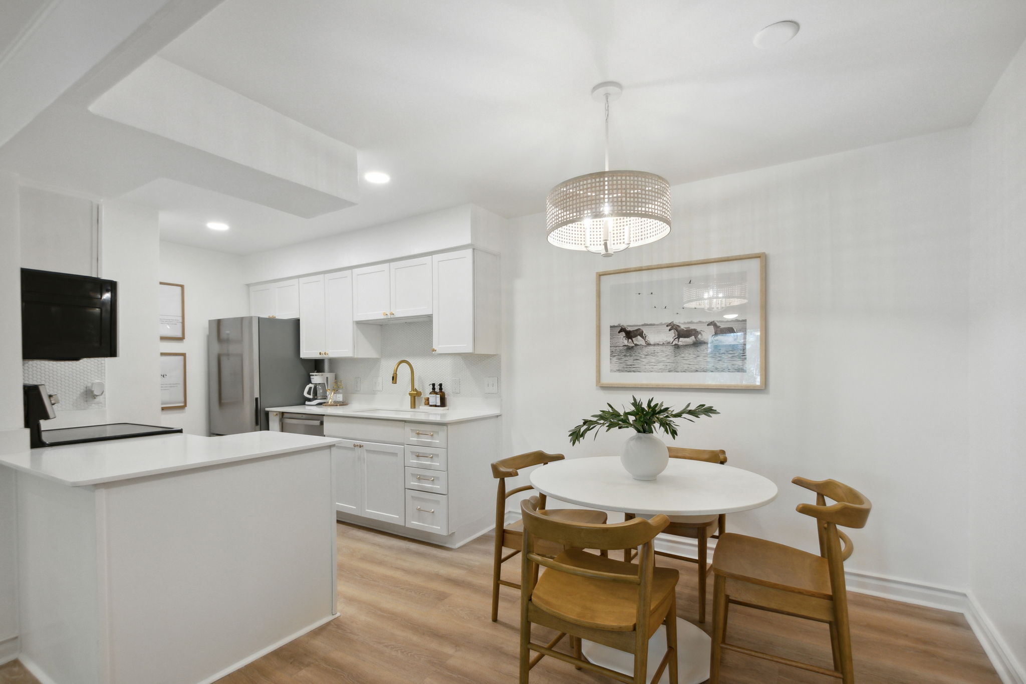 Dining Area/Kitchen