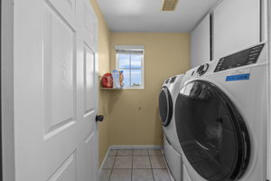  Photo 37