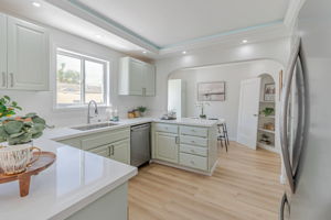 010_2744 Rheem Ave 