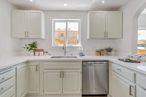 012_2744 Rheem Ave 