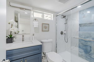 031_2744 Rheem Ave 