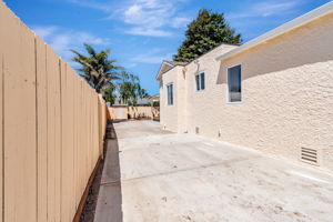 039_2744 Rheem Ave 