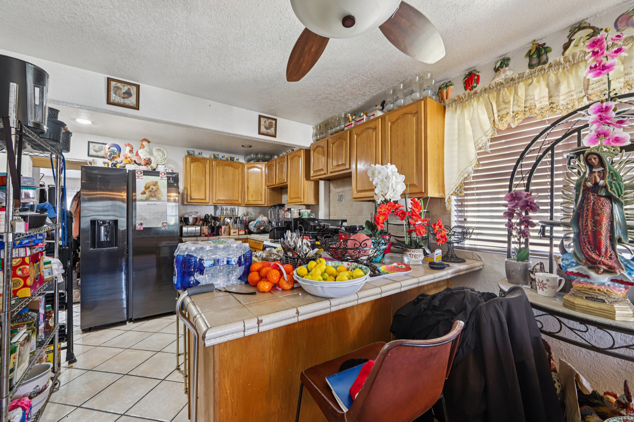 E 10th St-S1903-007.jpg