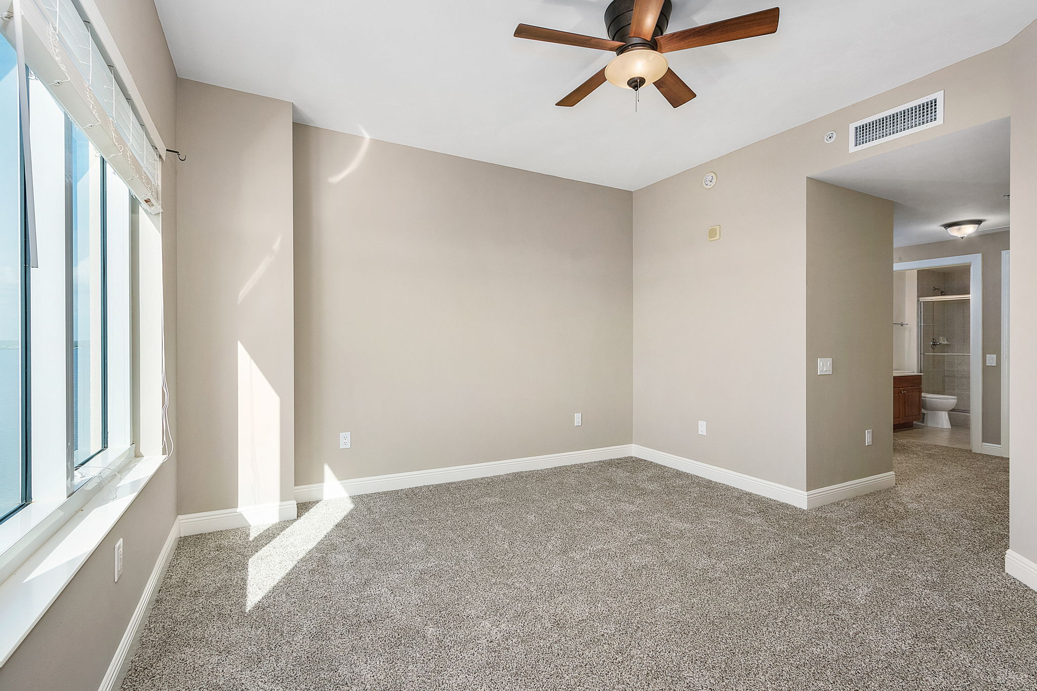 2745 First St Unit 1301, Fort Myers, FL 33916, US Photo 16