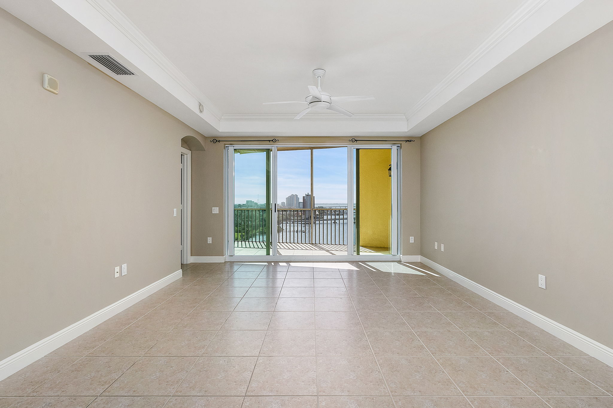  2745 First St Unit 1301, Fort Myers, FL 33916, US Photo 2