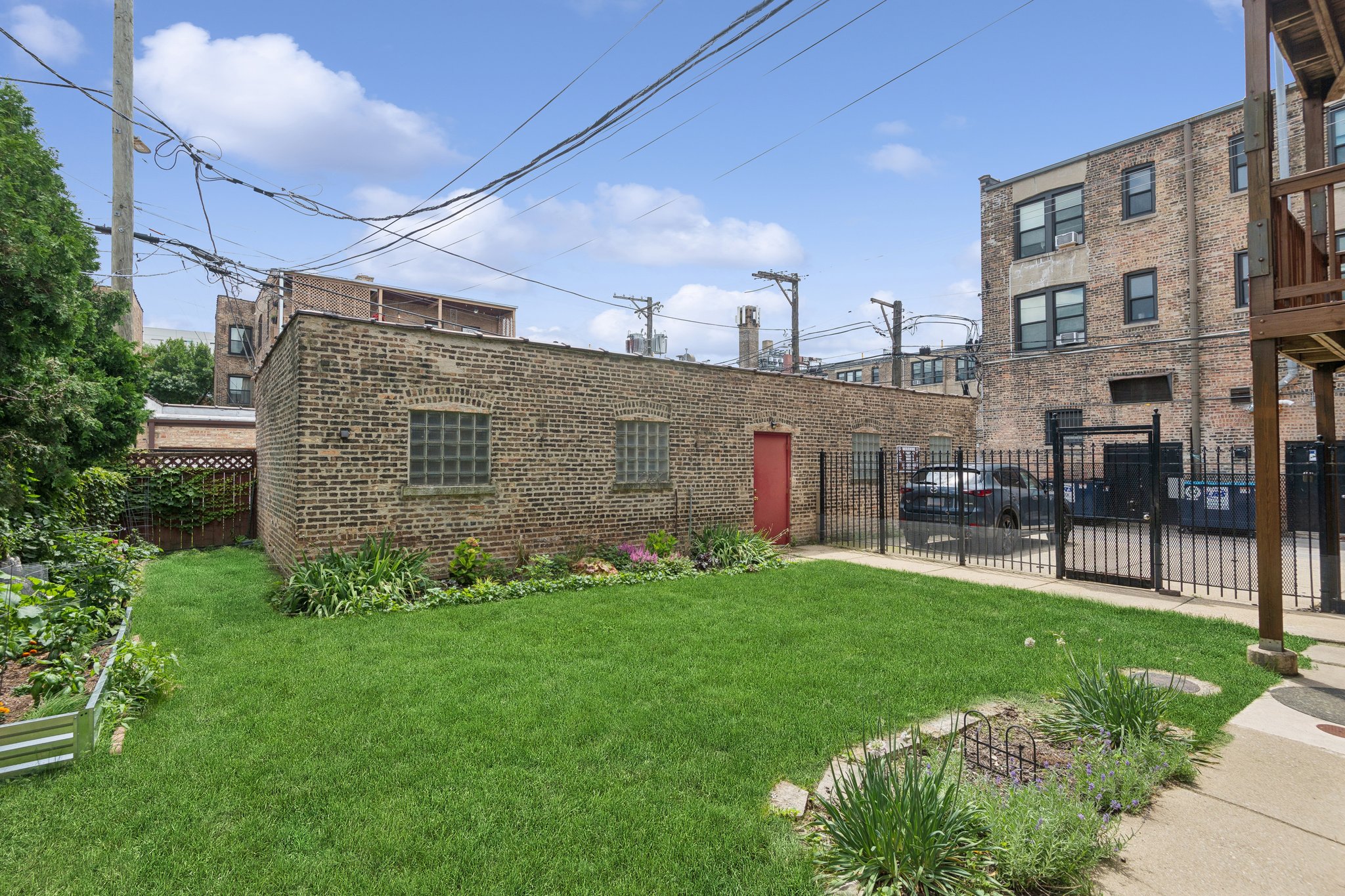 2747 N Spaulding Ave 2_004.jpg
