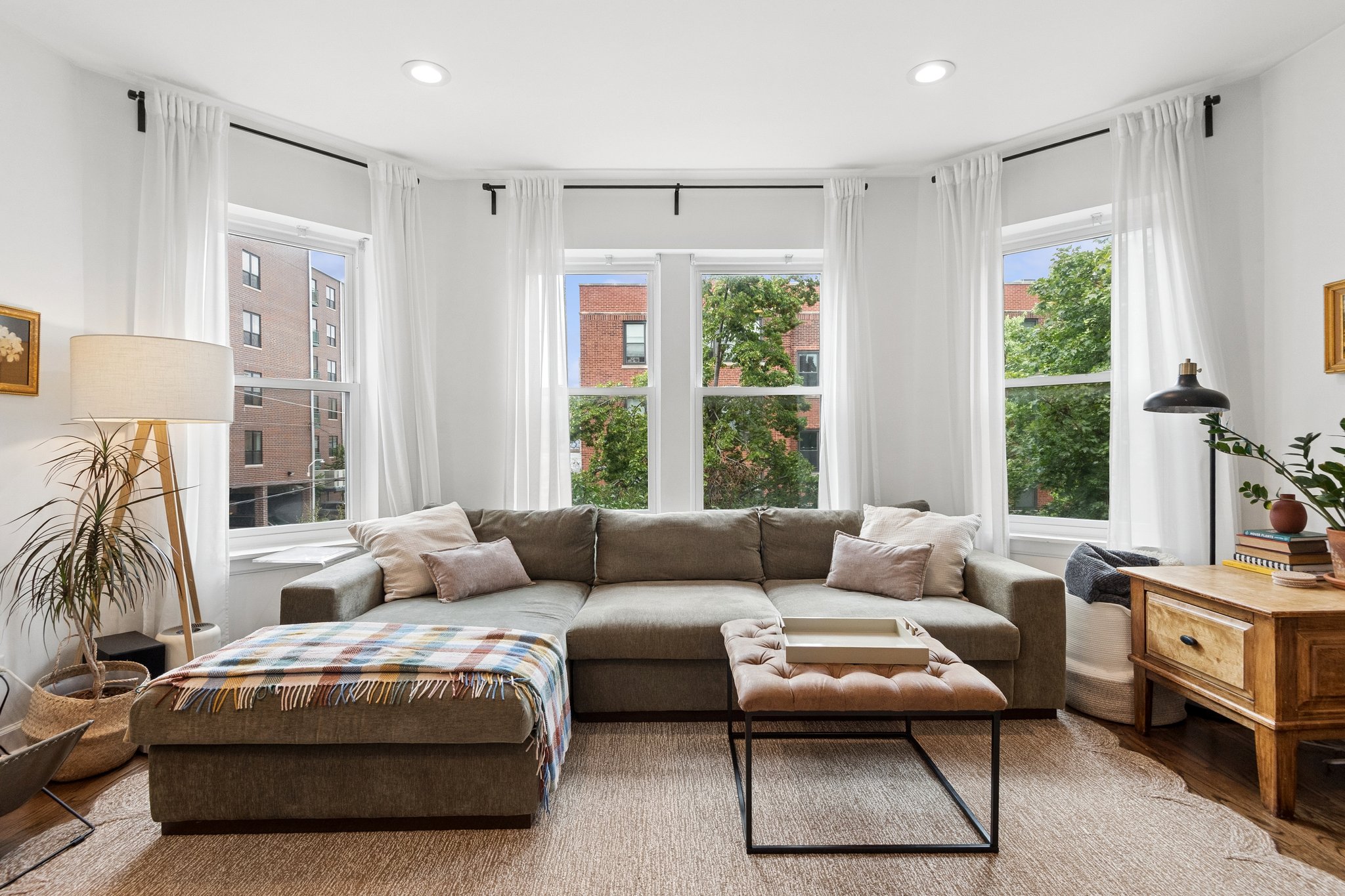 2747 N Spaulding Ave 2_009.jpg