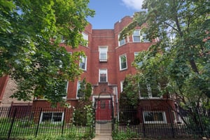 2747 N Spaulding Ave 2_001.jpg