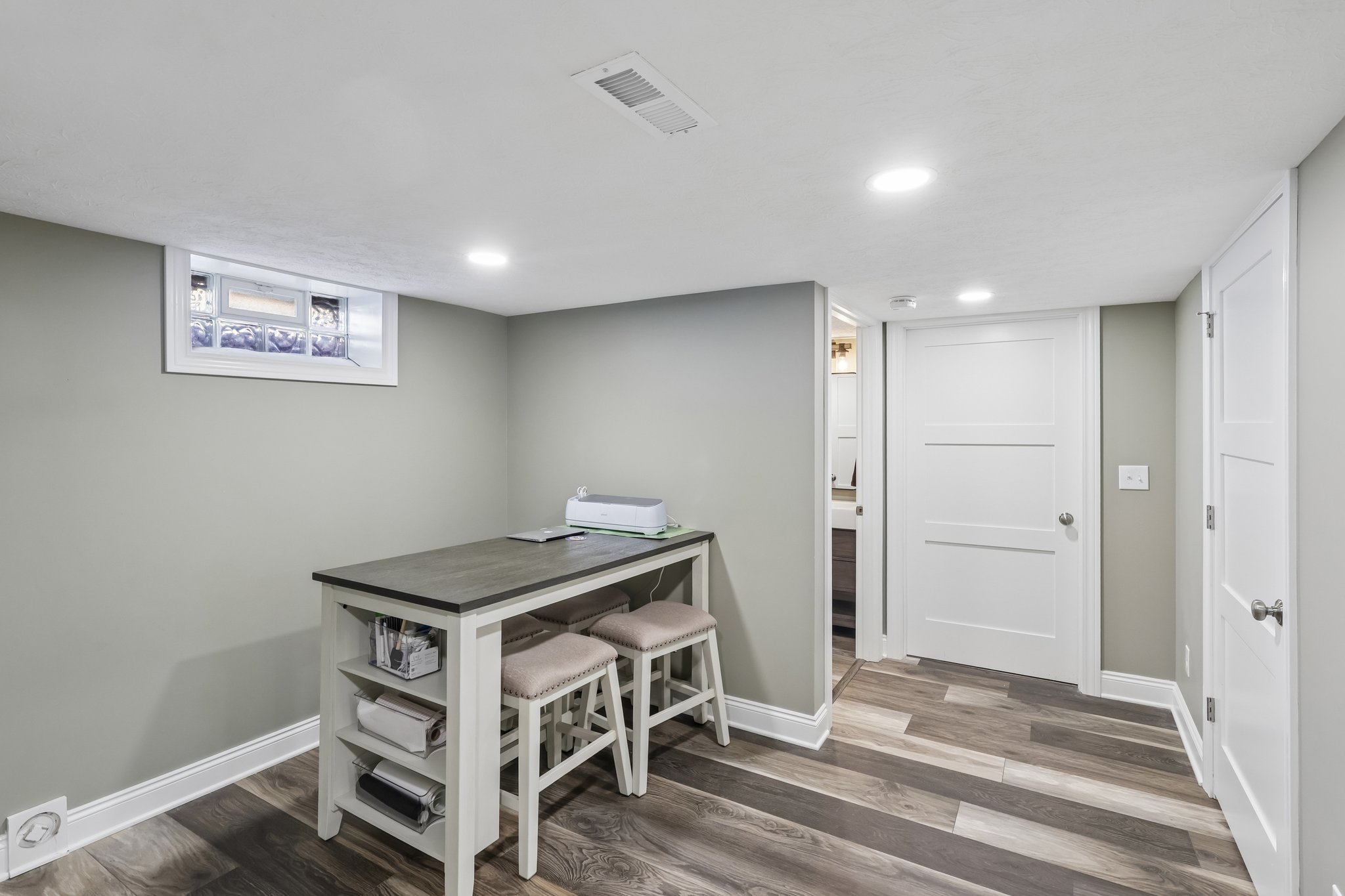 Dellwood Dr-S2506-077.jpg
