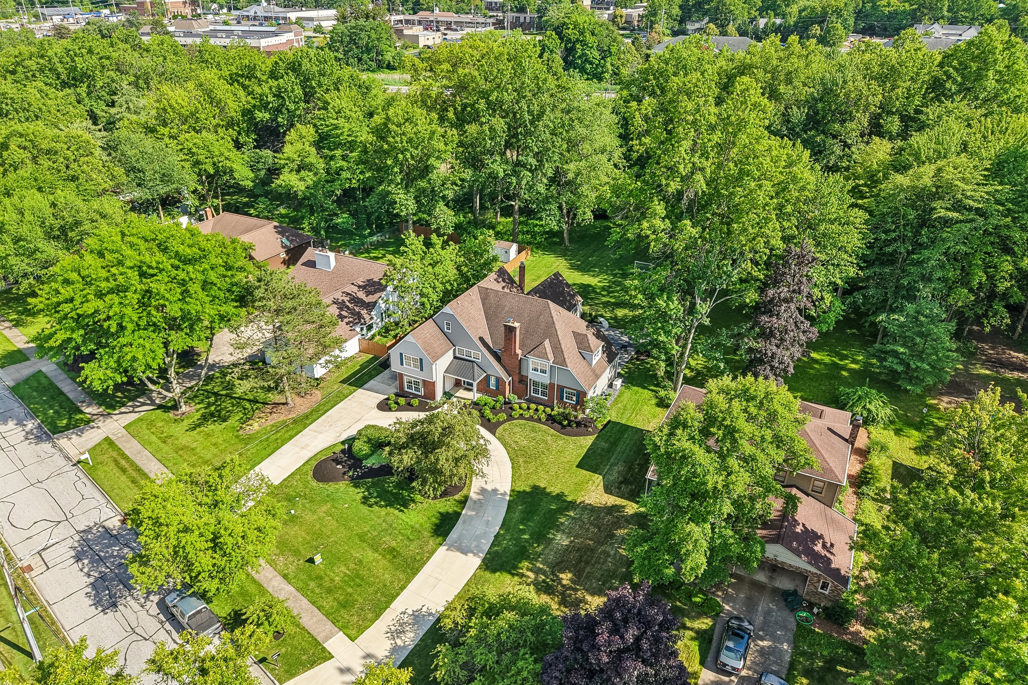 Dellwood Dr-S2506-097.jpg