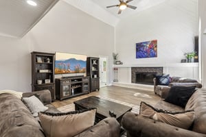 Dellwood Dr-S2506-010.jpg