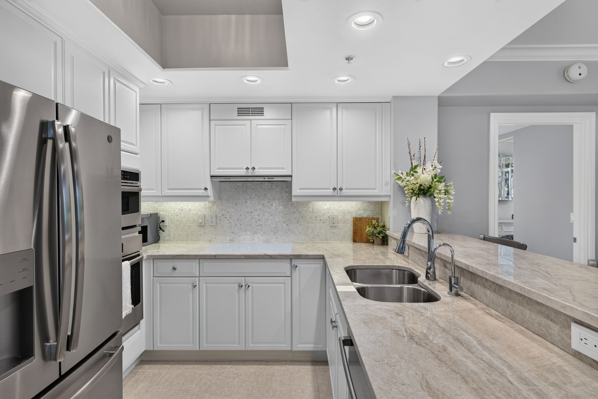 RS - Kitchen 1 of 3