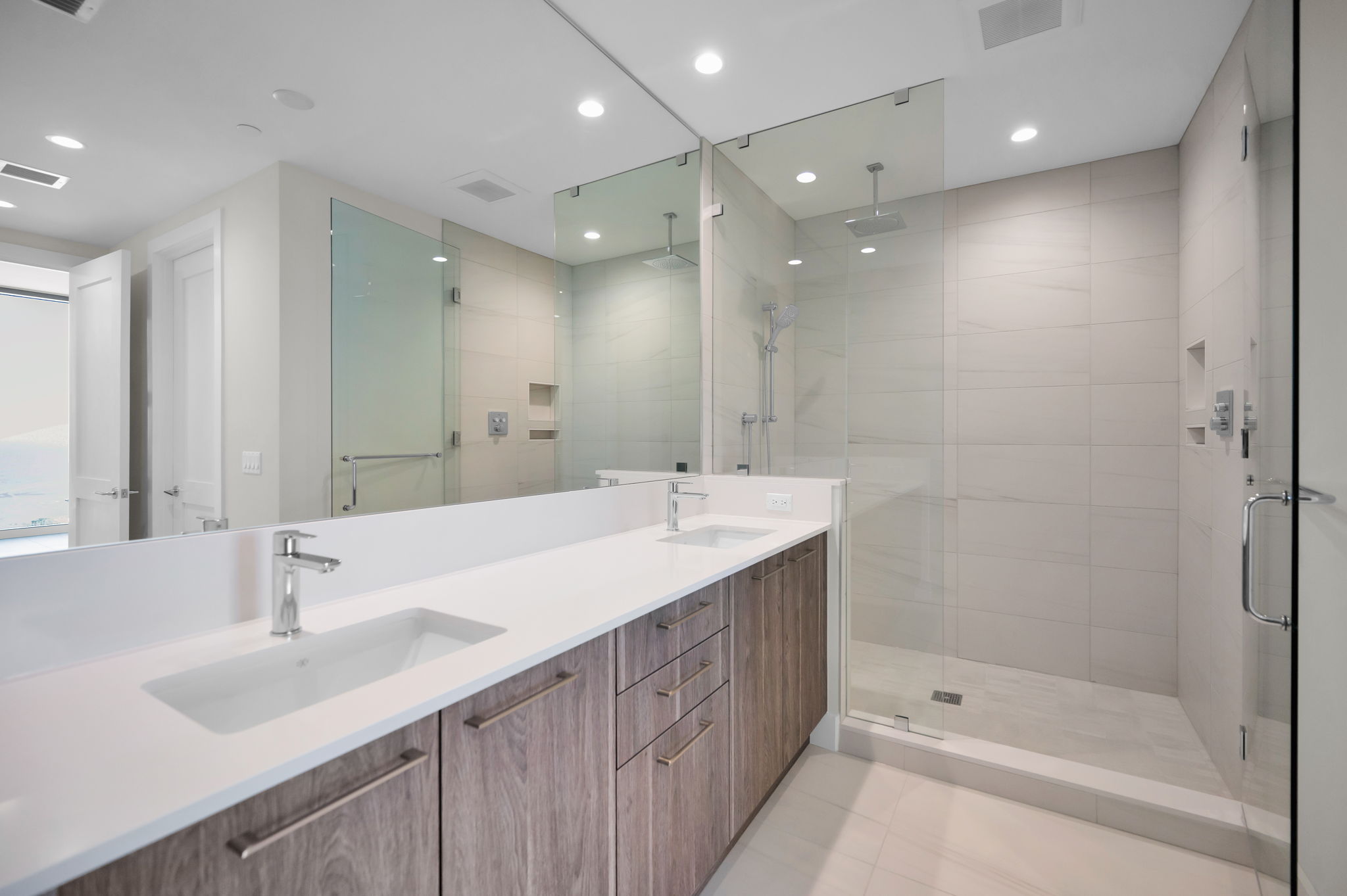 Primary Bathroom1a