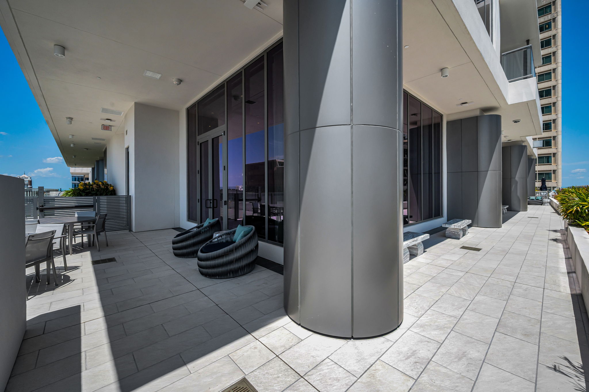 Social Room Office Area5 Patio
