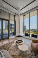 Social Room9