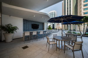 Pool Bar2