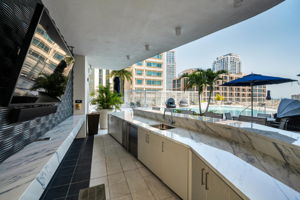 Pool Bar3