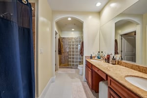 Bayshore Blvd 1204-S2310-030.jpg