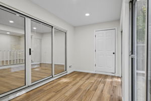  Photo 63