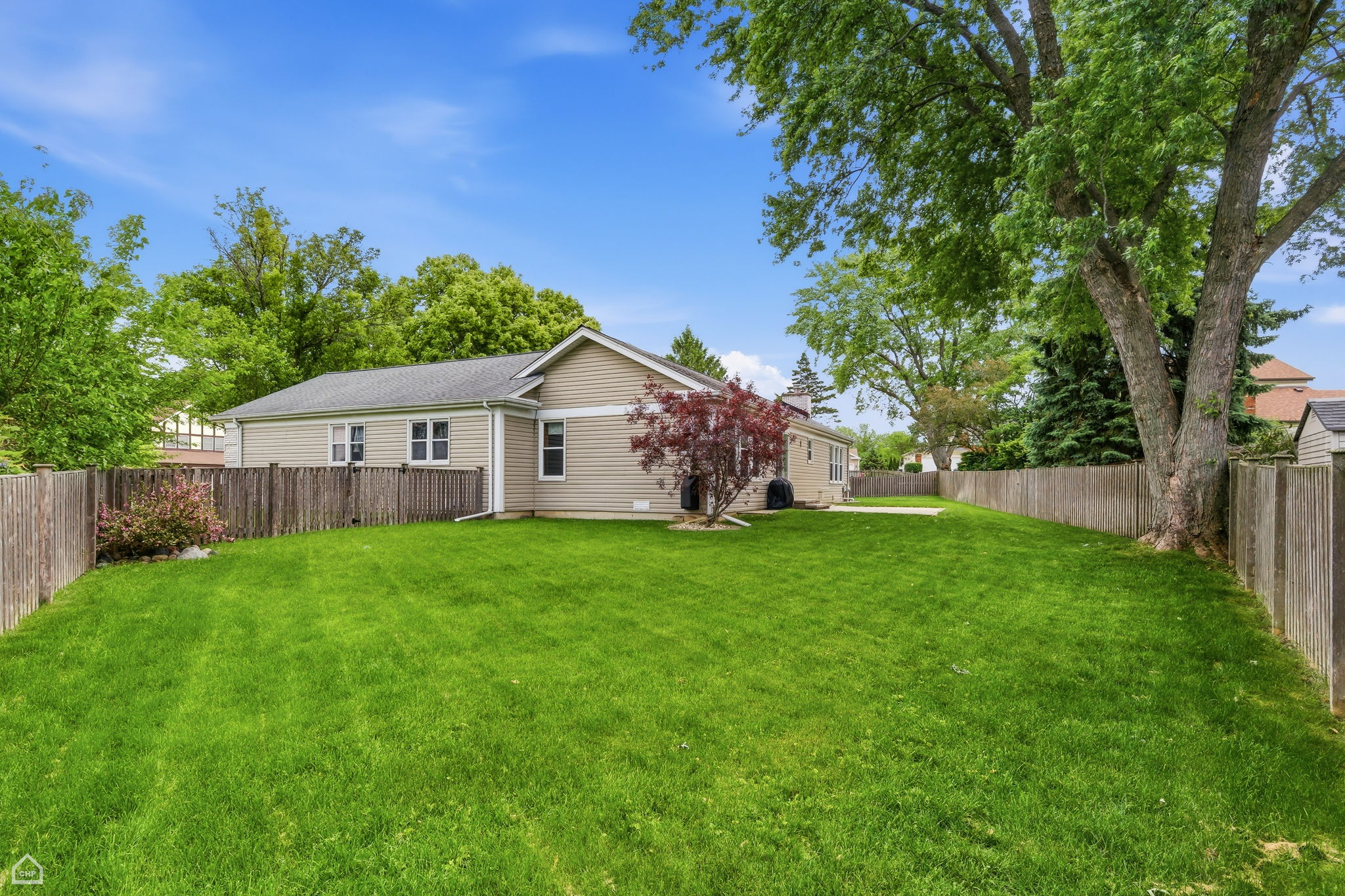 275 Essex Ct - Joshua Kosar_003