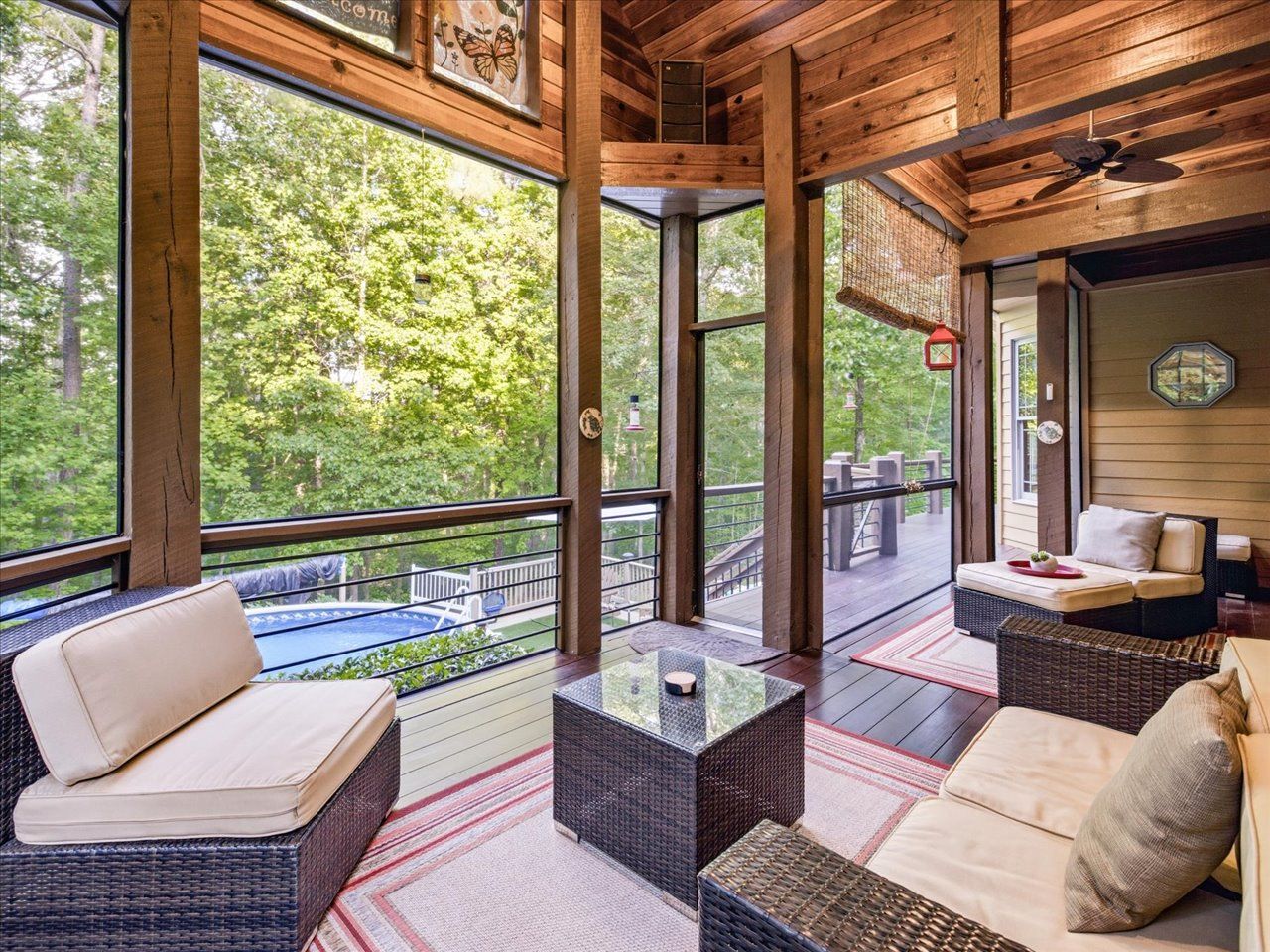 015-Screened Porch