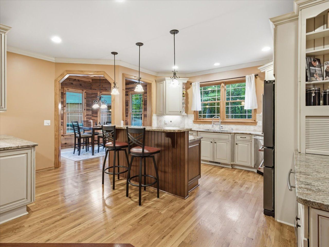 024-Kitchen