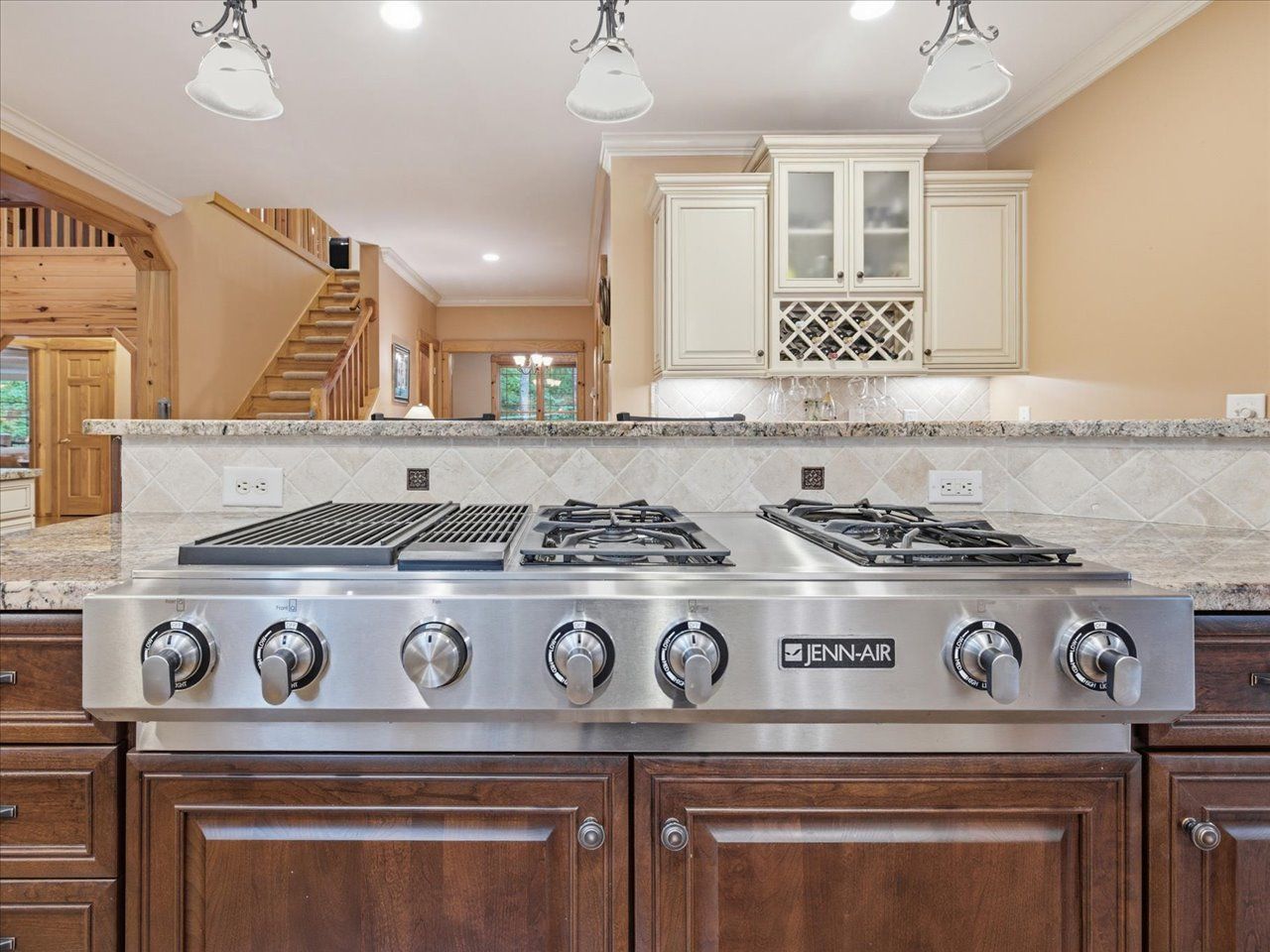 030-Kitchen