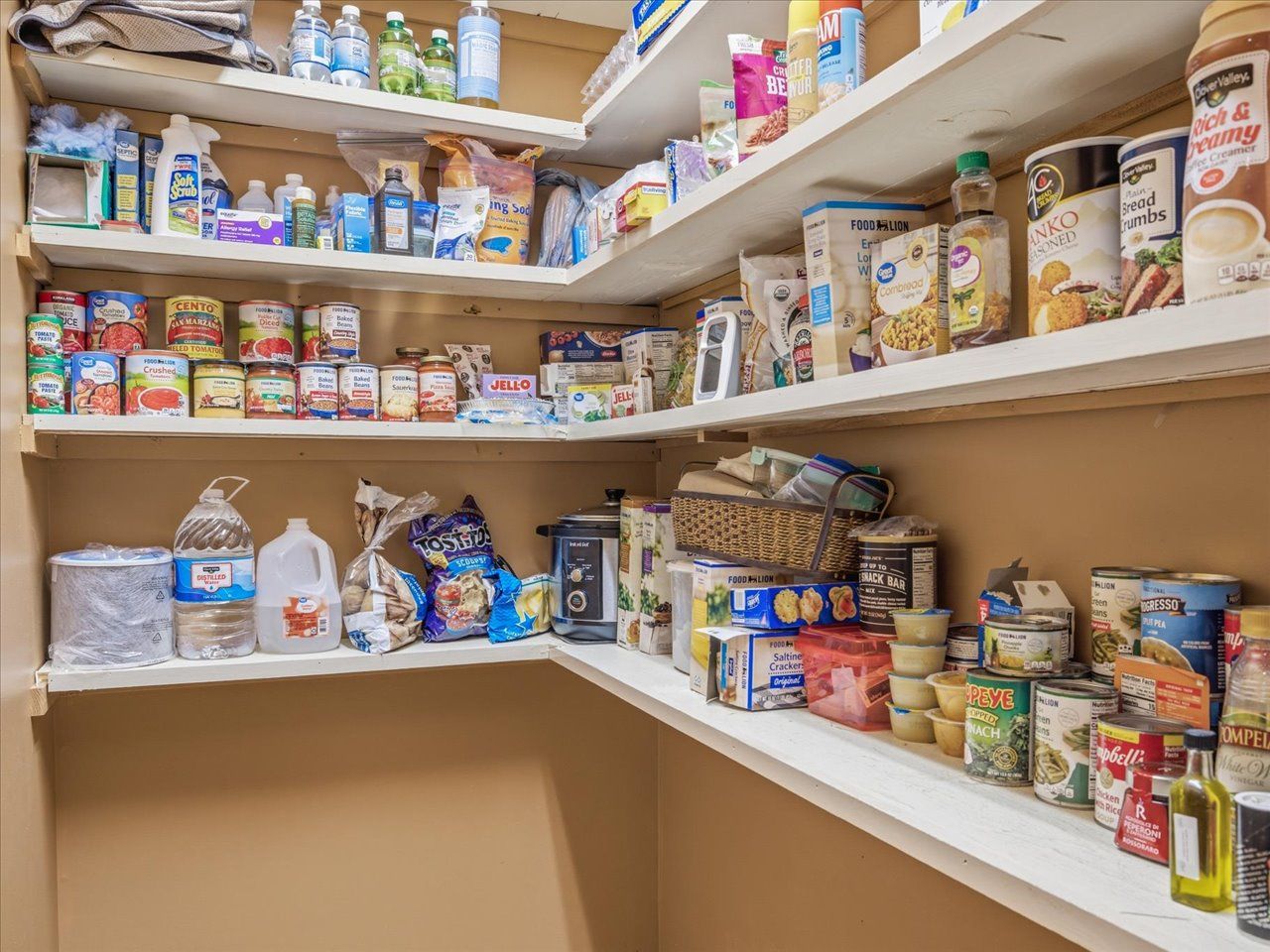034-Pantry