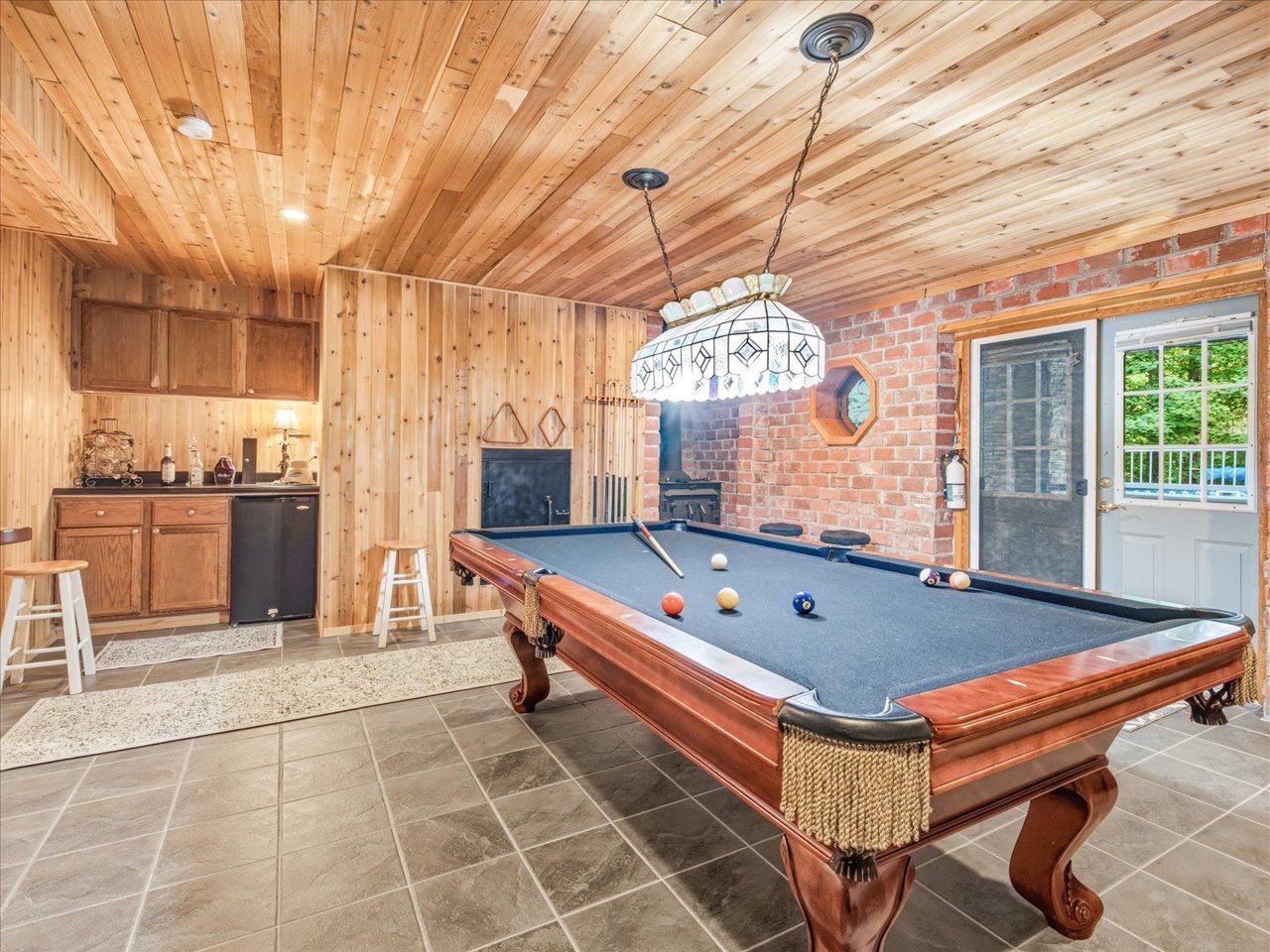 076-Recreation Room