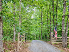 117-Driveway Entry